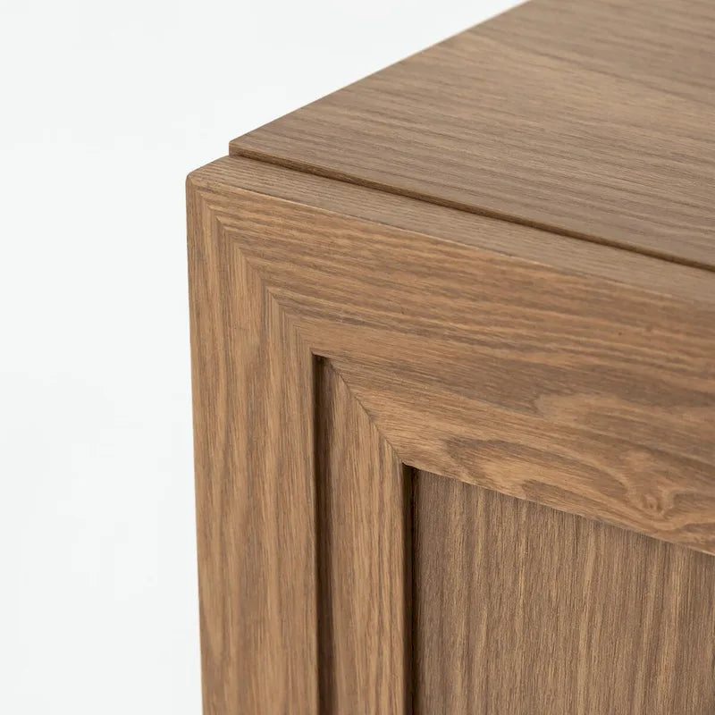 Armoire de rangement à deux portes et étagères 31
