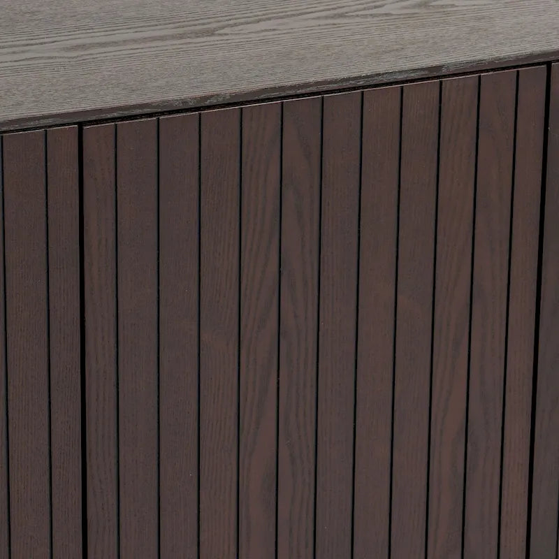 Buffet moderne en frêne fumé avec 4 portes